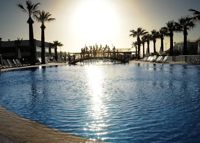 Palm Wings Resort&spa Hotel