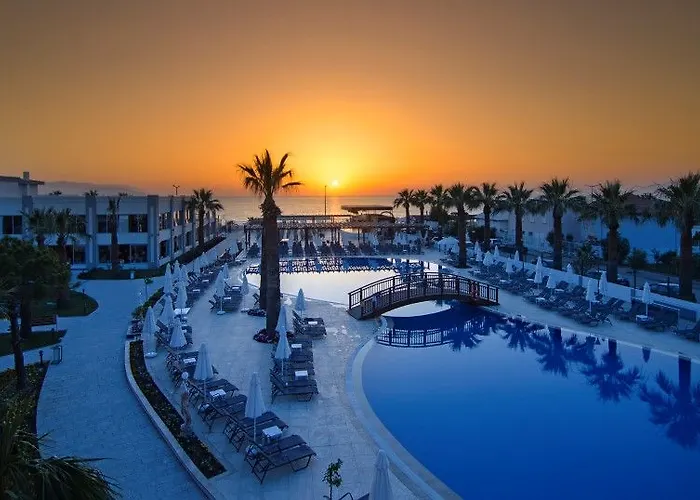 Palm Wings Resort&spa Hotel Kusadası