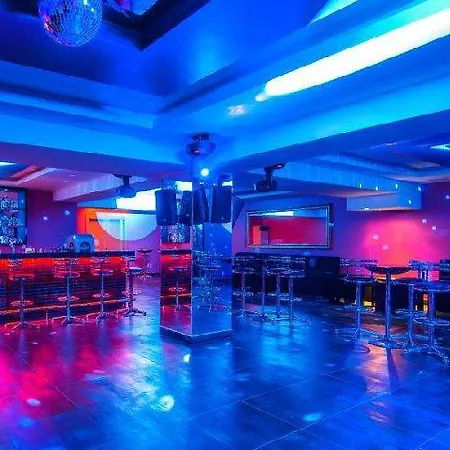 מלון Palm Wings Resort&spa קוסדסי