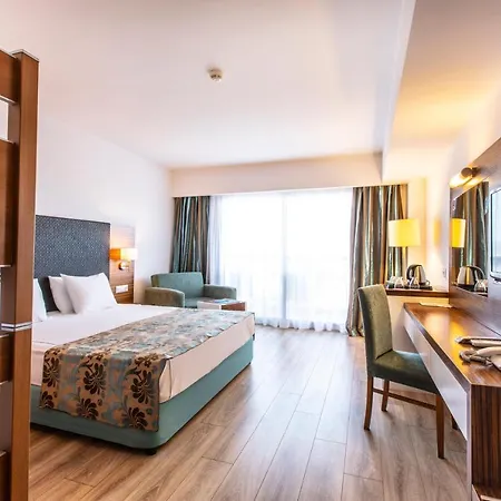 Отель Palm Wings Resort&spa Кушадасы