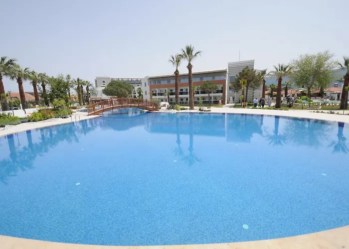 Palm Wings Resort&spa Отель Кушадасы