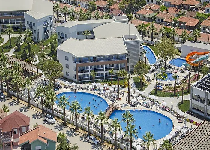 Palm Wings Resort&spa Hotel