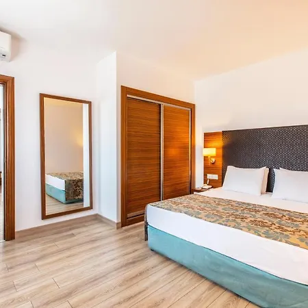 ホテル Palm Wings Resort&spa 5*